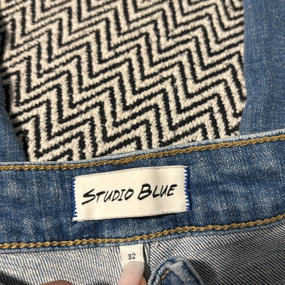 Studio Blue Straight Leg Jeans | Sz 32 - Picture 4 of 9